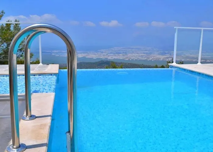 İslamlar 3 Bedroom With Private Pool Καλκάν